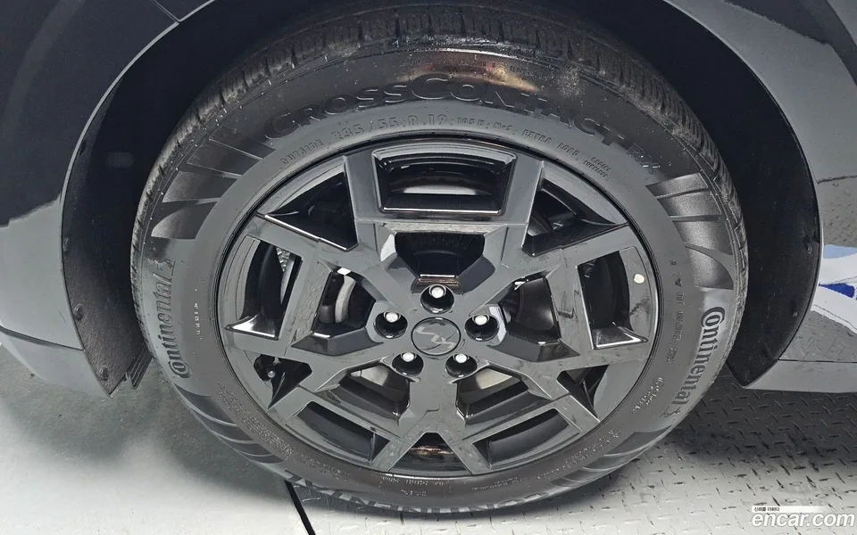Kia Carnival 7 X Line 2025 — thumbnail 5