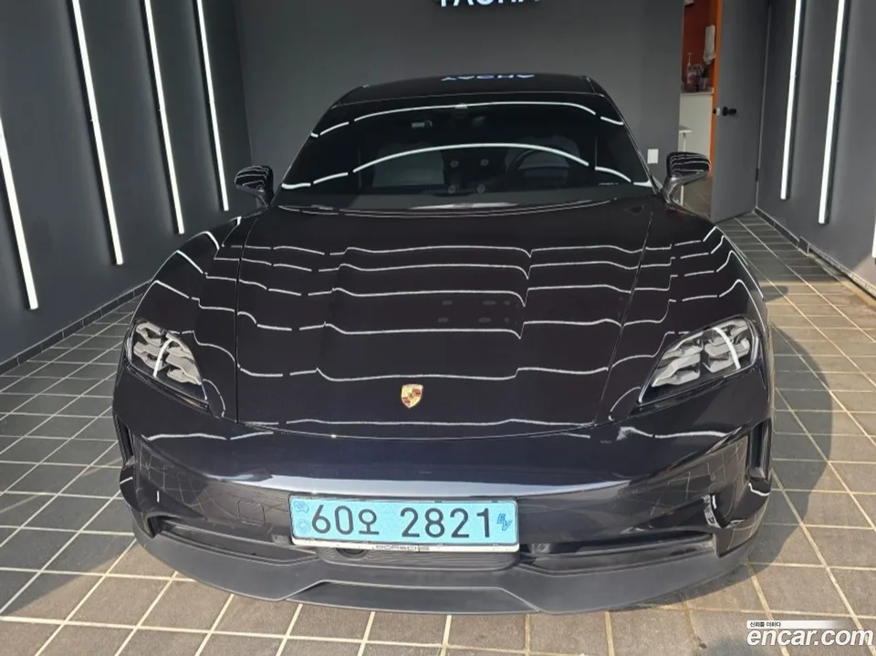Porsche Taycan 4S 2025 — фото 1, купить с доставкой в Москву