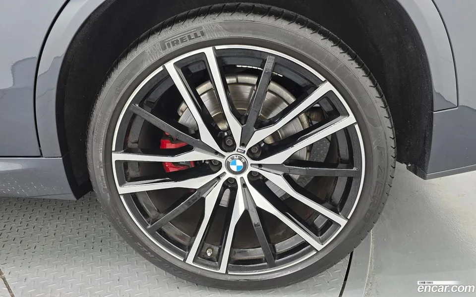 BMW X5 M50i 2022 — thumbnail 2