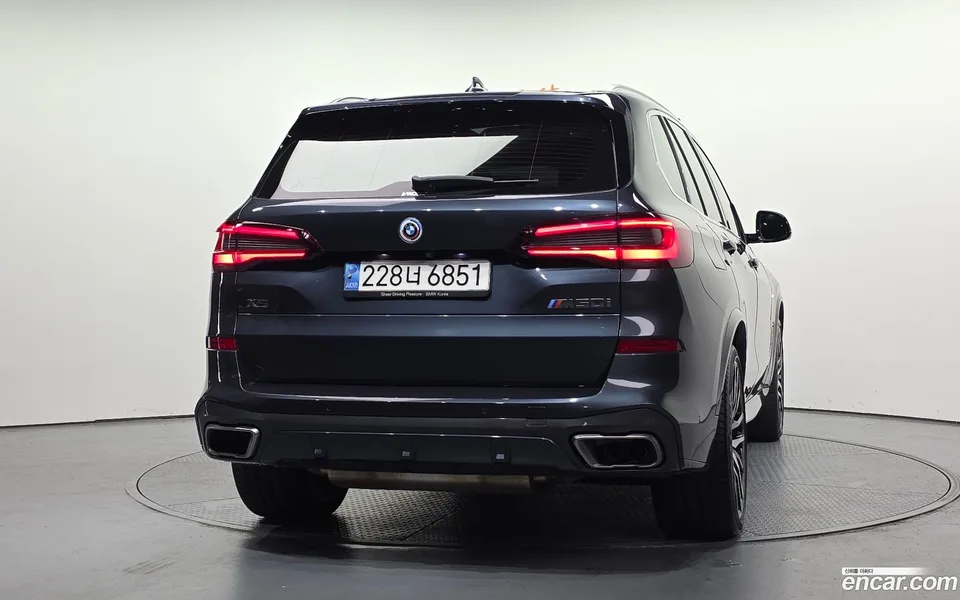 BMW X5 M50i 2022 — thumbnail 4