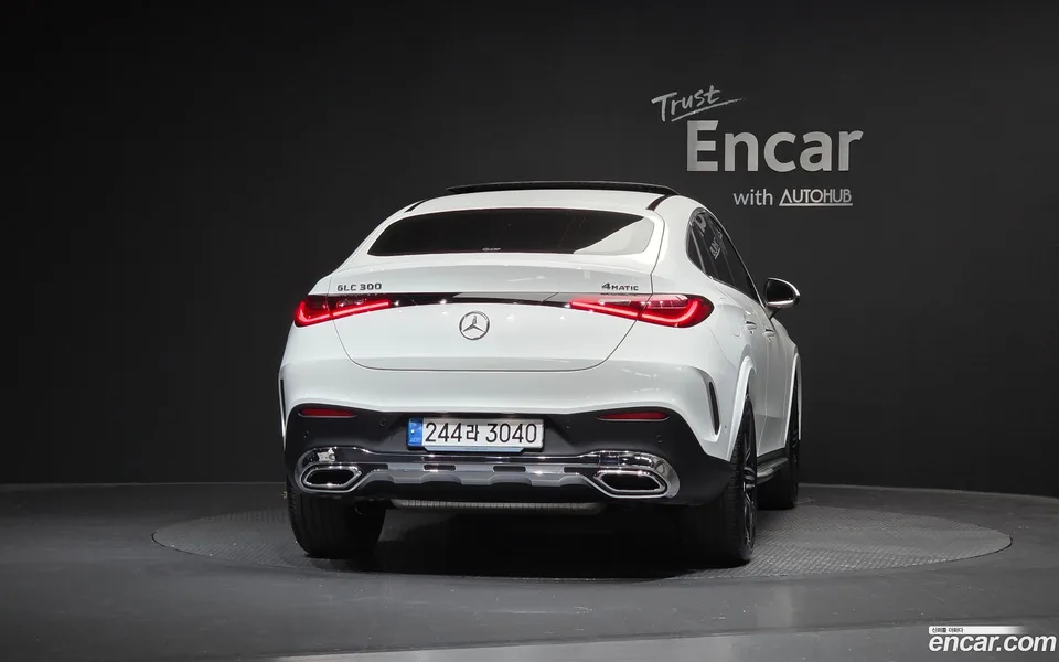 Mercedes-Benz GLC-Class GLC300 4MATIC 2024 — thumbnail 4