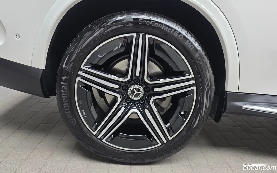 Mercedes-Benz GLC-Class GLC300 4MATIC 2024 — thumbnail 5