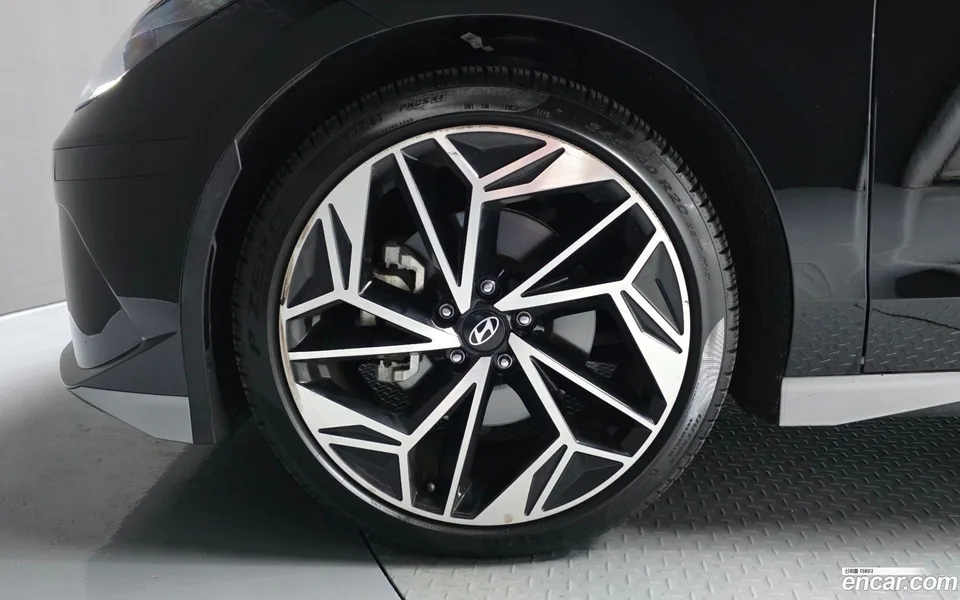 Hyundai Ioniq 6 AWD 2023 — thumbnail 2