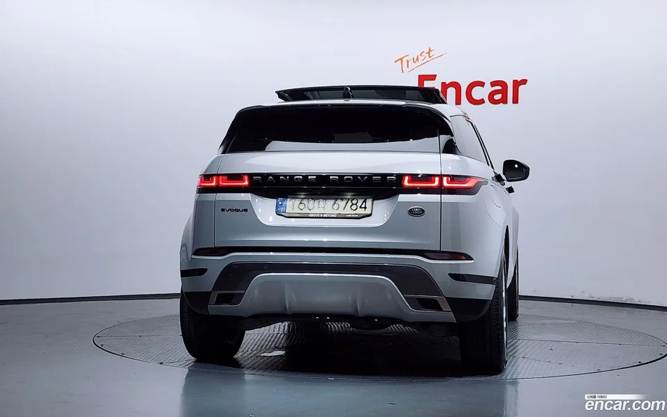 Land Rover Range Rover Evoque P250 R- SE 2022 — миниатюра 4