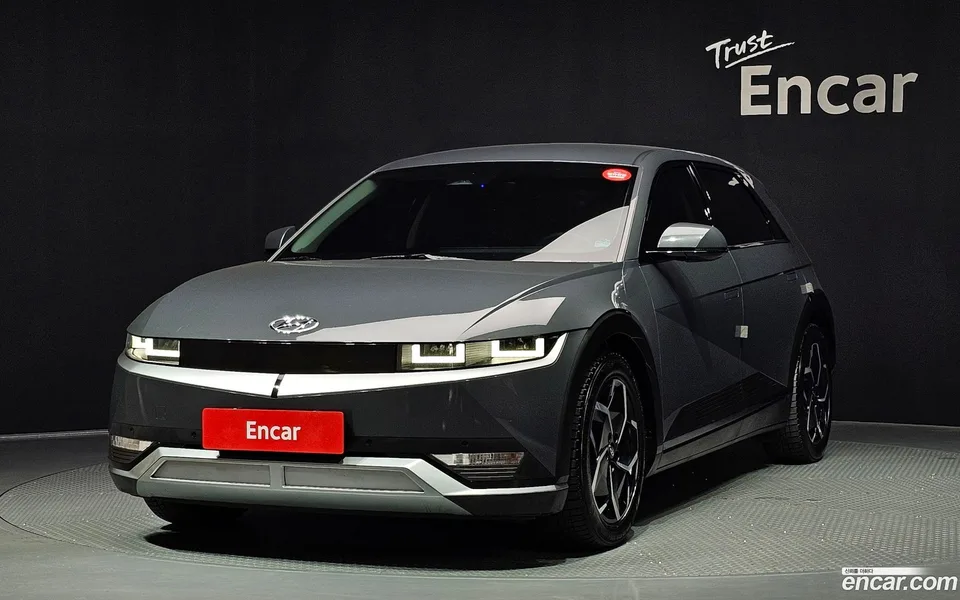 Hyundai Ioniq 5 2023 — photo 1, buy with delivery to Moscow
