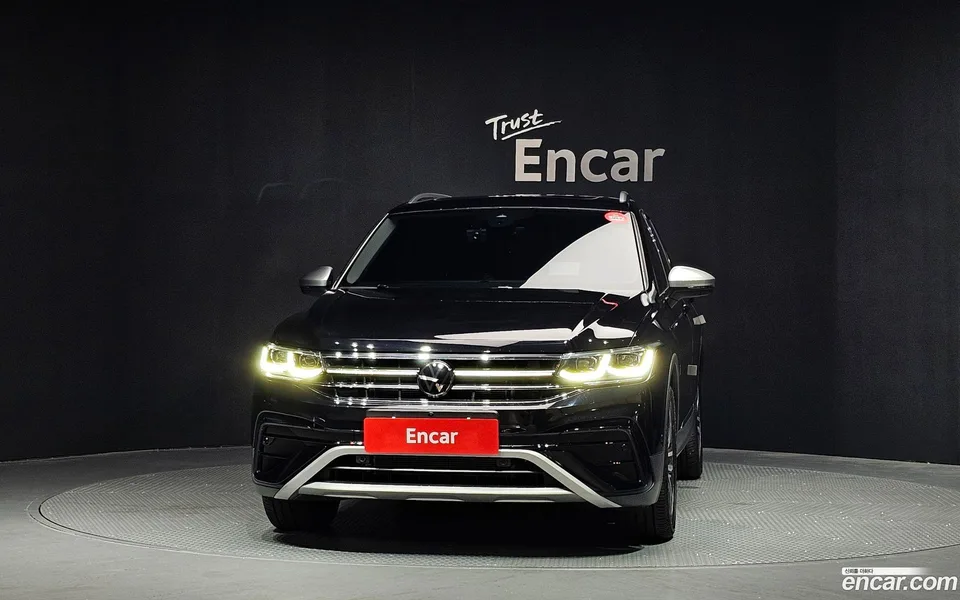 Volkswagen Tiguan Allspace 2.0 TSI 2024 — thumbnail 3