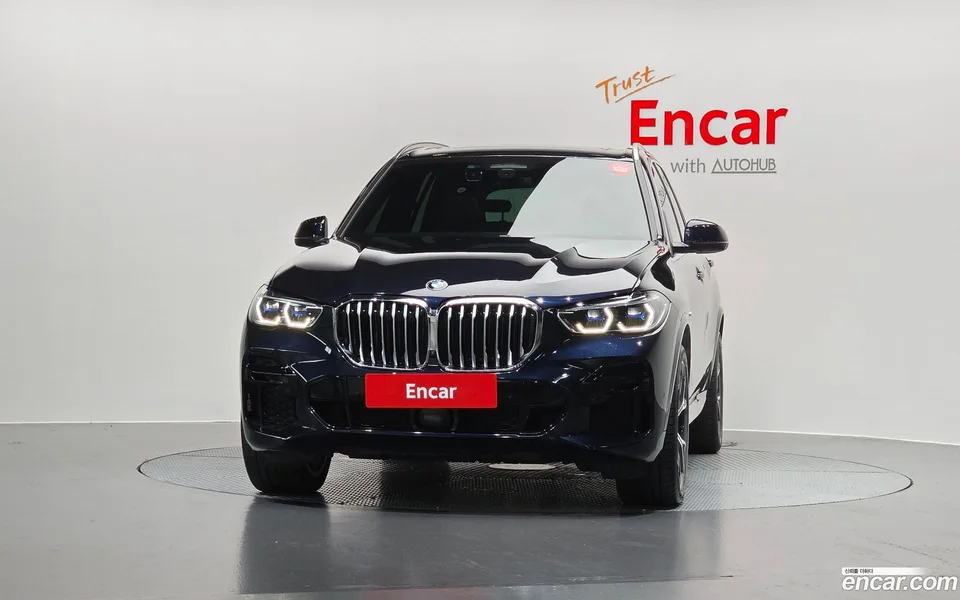 BMW X5 xDrive 40i M 2022 — thumbnail 3
