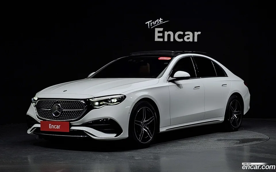 Mercedes-Benz E-Class E300 4MATIC AMG Line 2024 — photo 1, buy with delivery to Moscow