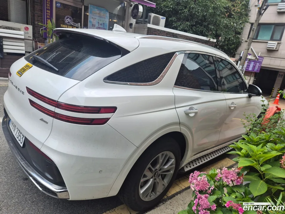 Genesis GV70 2.5T AWD 2024 — thumbnail 2
