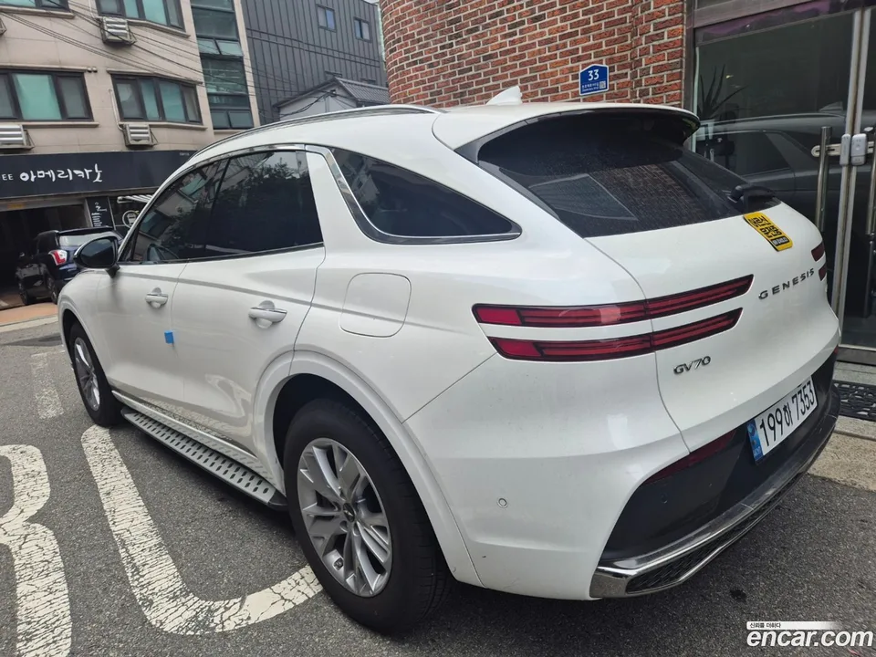 Genesis GV70 2.5T AWD 2024 — thumbnail 4