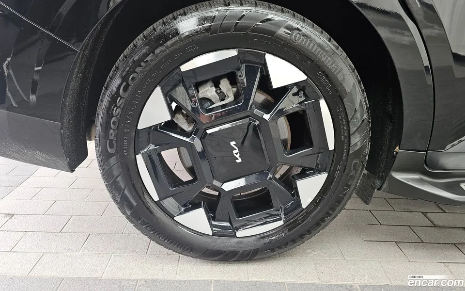 Kia Carnival 7 2024 — thumbnail 5