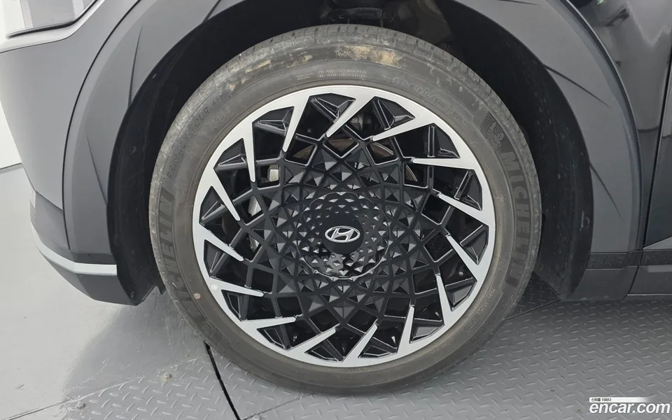 Hyundai Ioniq 5 2024 — миниатюра 2