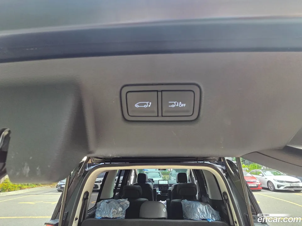 Hyundai Staria 7 2024 — thumbnail 2