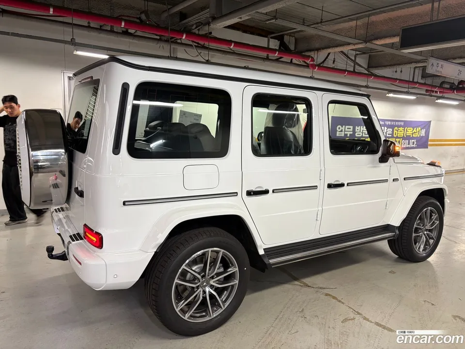 Mercedes-Benz G-Class G450d 2026 — thumbnail 4