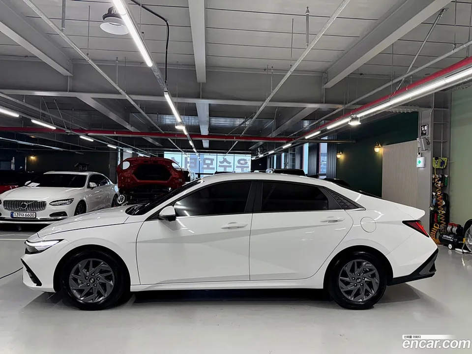 Hyundai Avante CN7 1.6 2023 — thumbnail 4