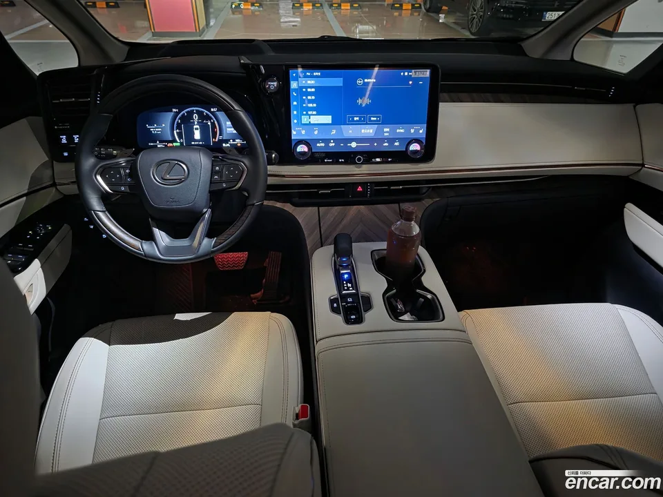 Lexus LM 500h 2025 — thumbnail 5