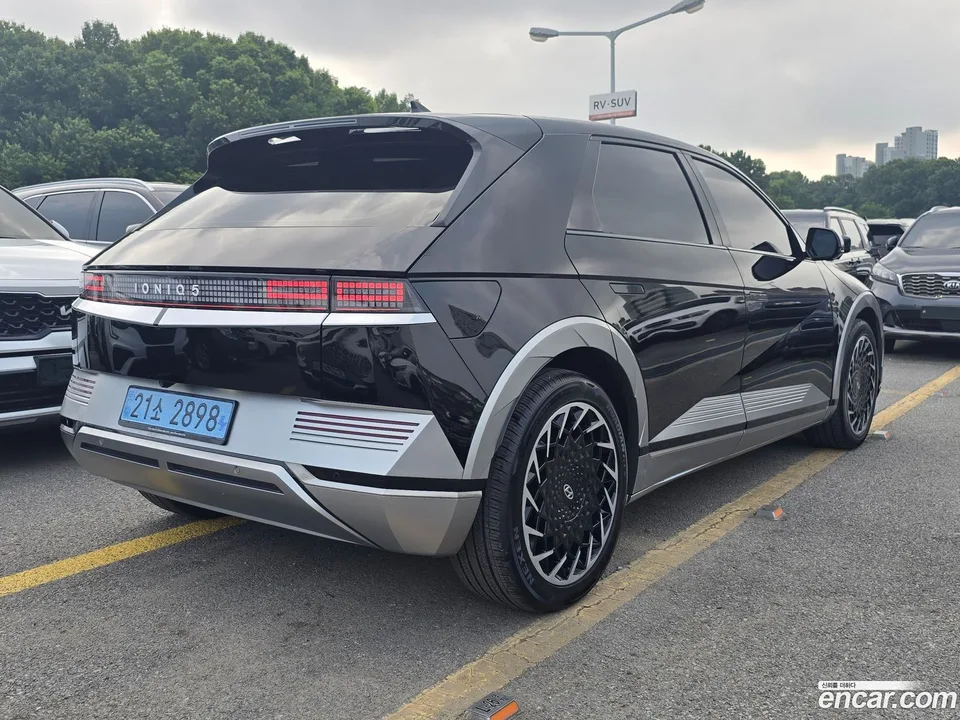 Hyundai Ioniq 5 2022 — thumbnail 3