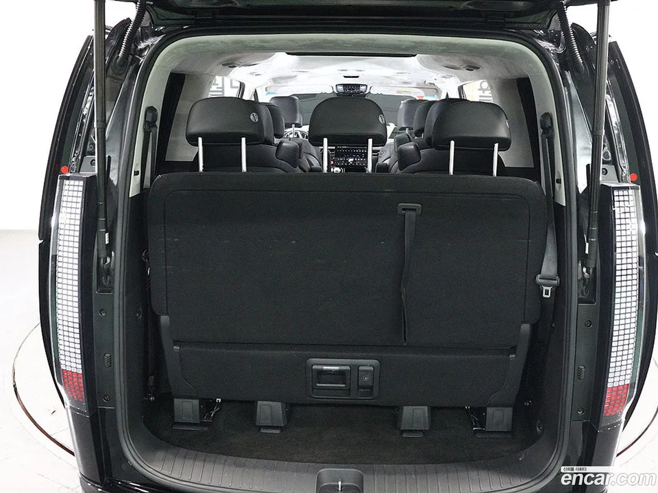 Hyundai Staria 4WD 9 2025 — thumbnail 5
