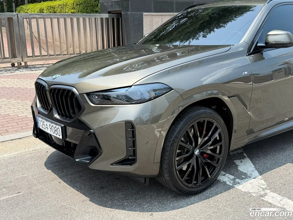 BMW X6 xDrive40d M 2025 — thumbnail 3