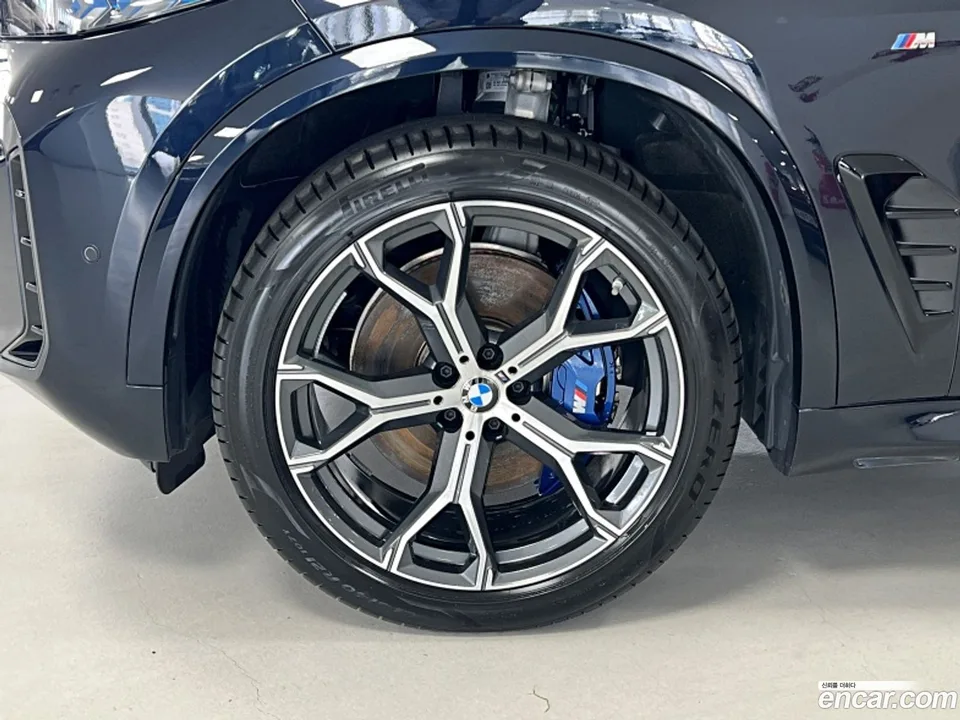 BMW X5 xDrive 40i M 2025 — thumbnail 2