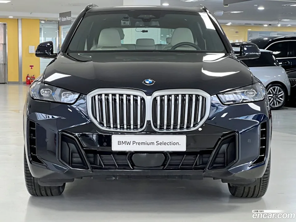 BMW X5 xDrive 40i M 2025 — thumbnail 3