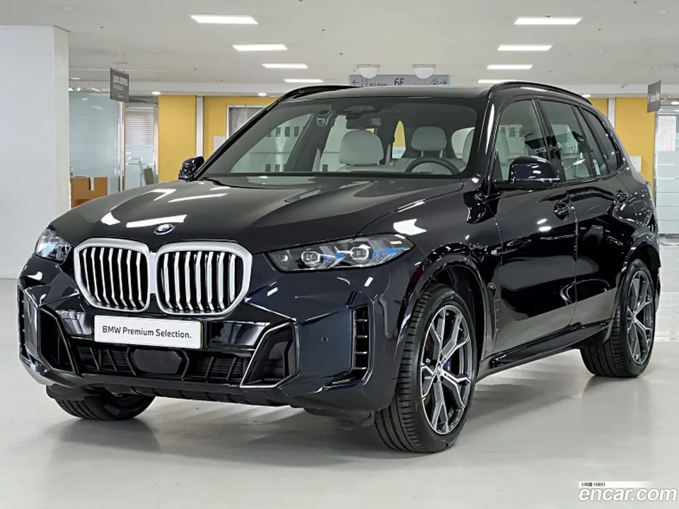 BMW X5 xDrive 40i M 2025 — photo 1, buy with delivery to Moscow