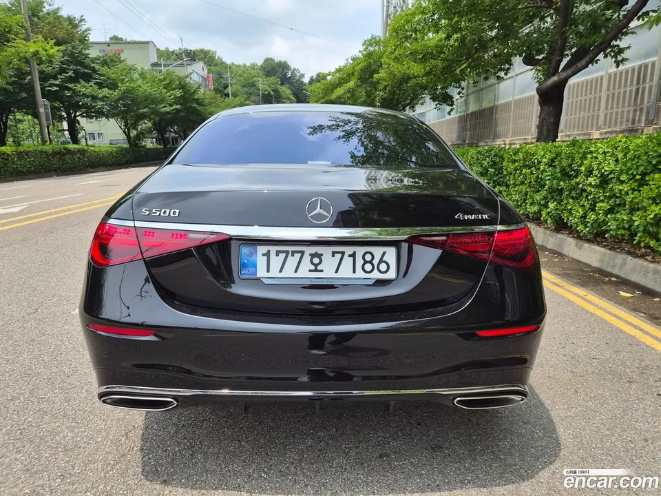 Mercedes-Benz S-Class S500L 4MATIC 2025 — thumbnail 4