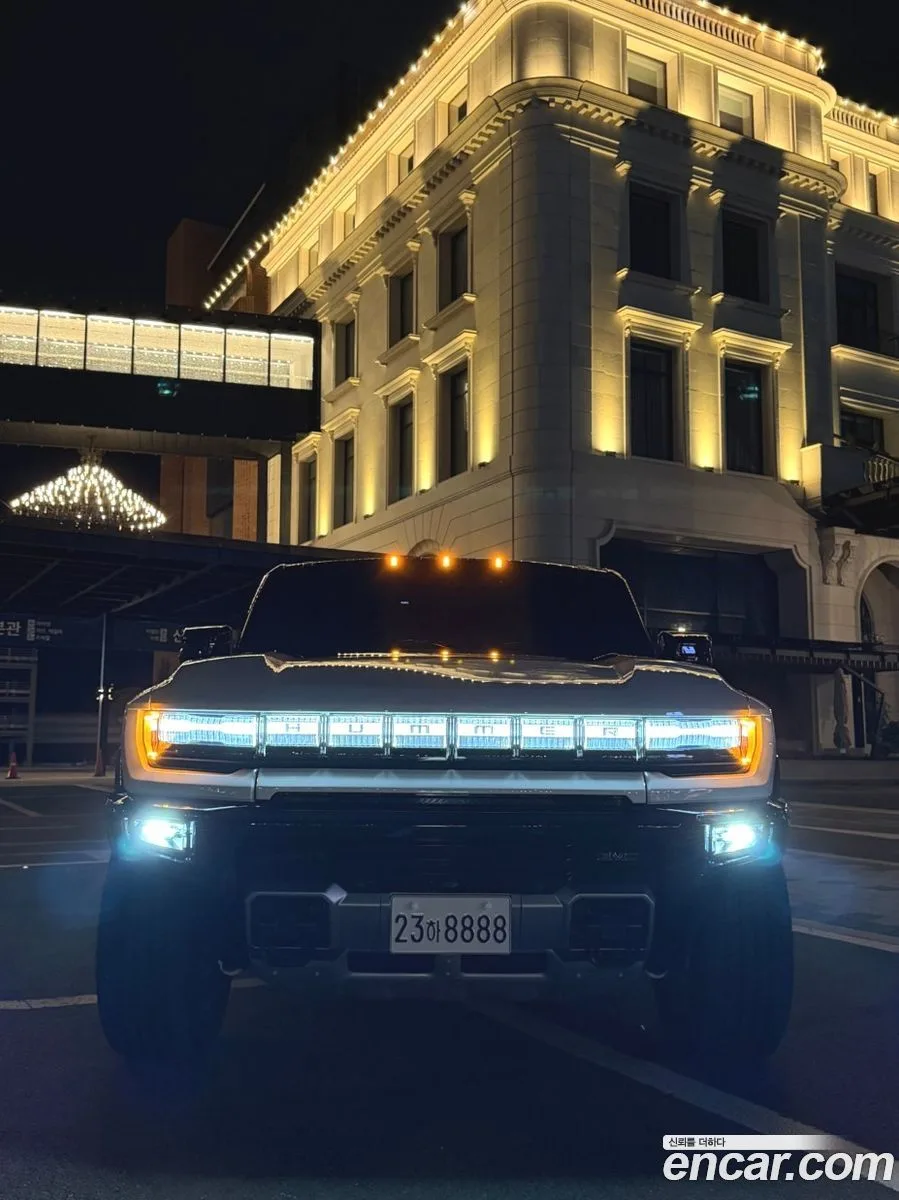 GMC EV e4WD 2026 — thumbnail 3