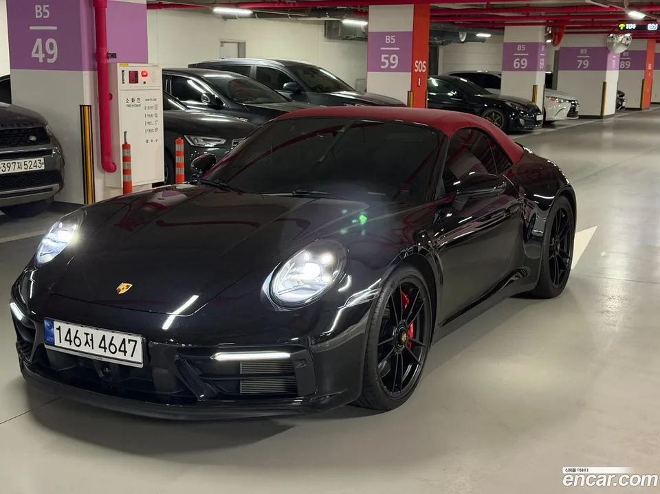 Porsche 911 (992) 4 GTS 2023 — photo 1, buy with delivery to Moscow