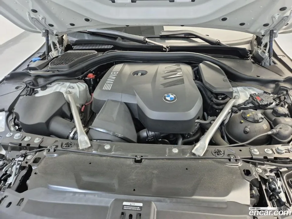 BMW 5 Series 520i 2025 — миниатюра 2