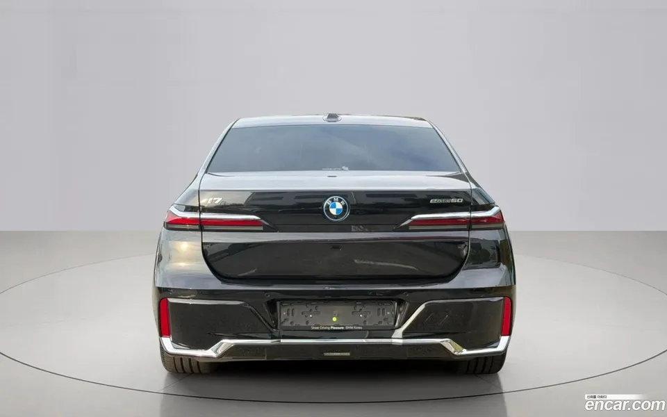 BMW i7 eDrive 50 M 2026 — thumbnail 4