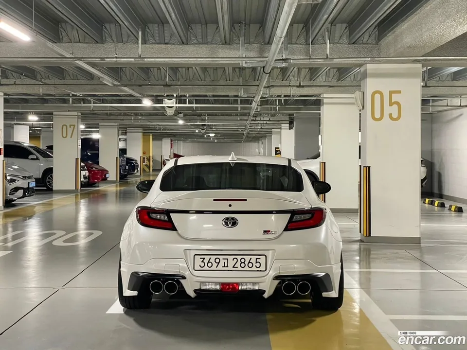 Toyota GR86 2.4 2025 — thumbnail 4