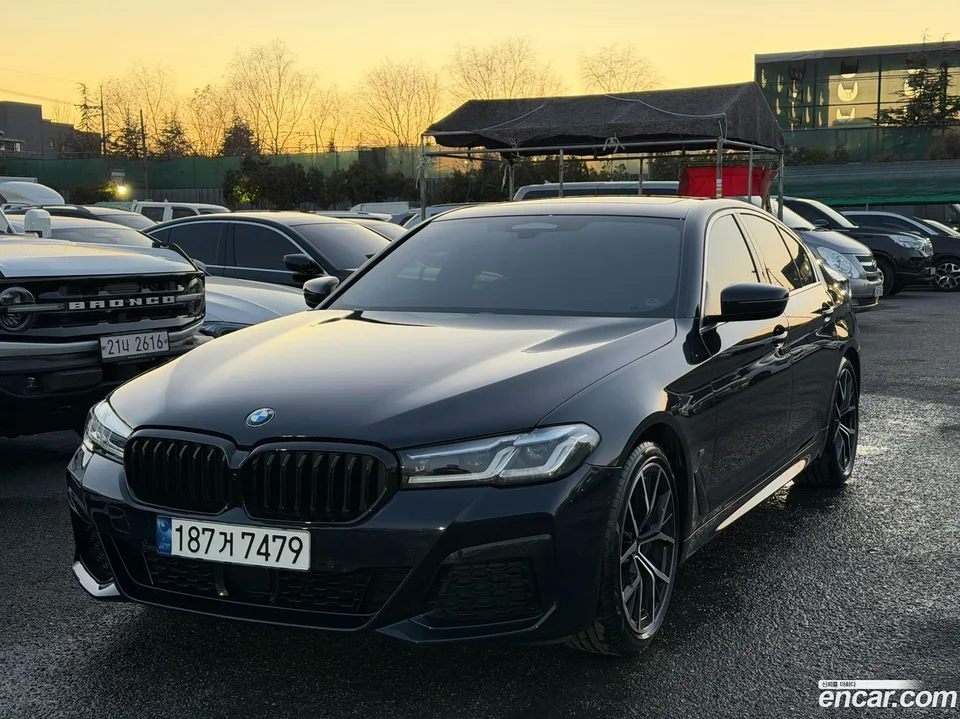BMW 5 Series 530i M 2022 — photo 1, buy with delivery to Moscow