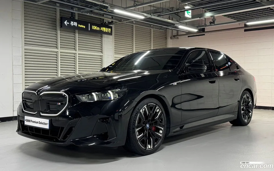 BMW i5 M60 xDrive 2025 — фото 1, купить с доставкой в Москву