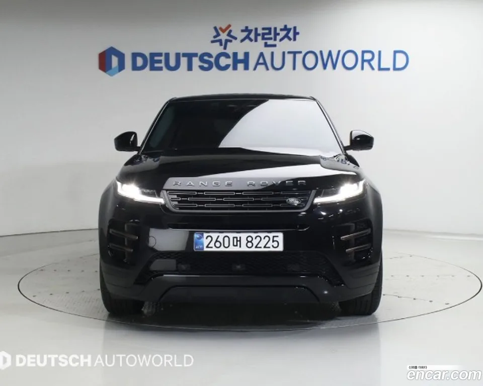 Land Rover Range Rover Evoque P250 SE 2025 — thumbnail 3