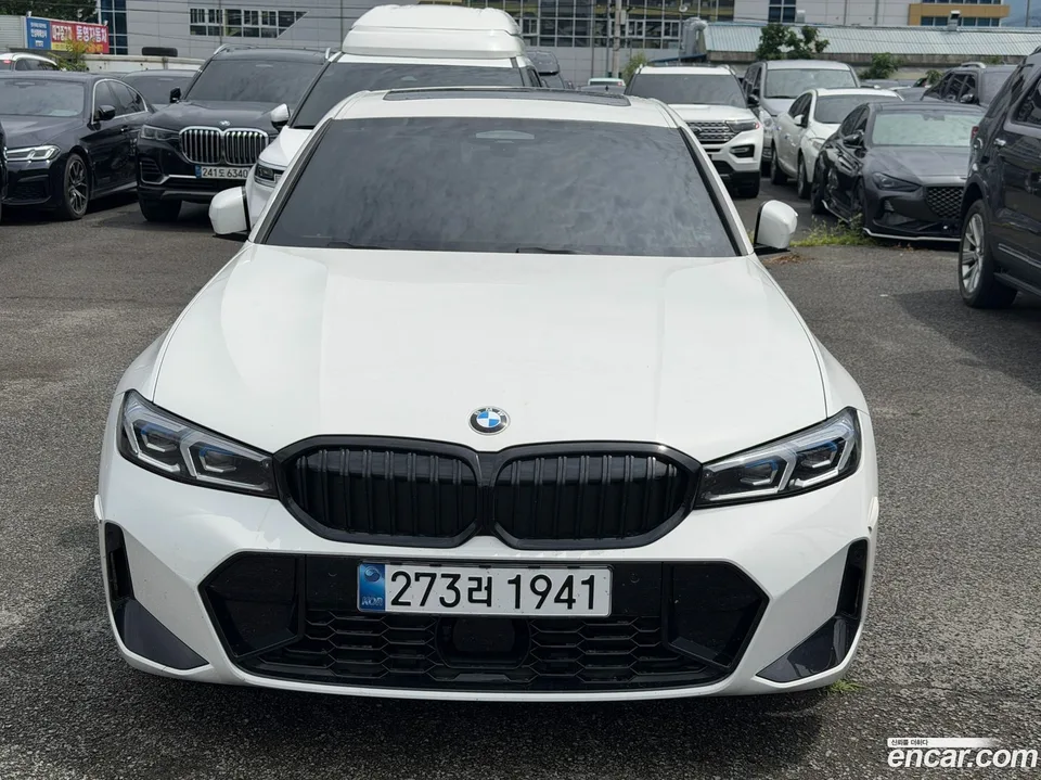 BMW 3 Series 320i M 2025 — thumbnail 3