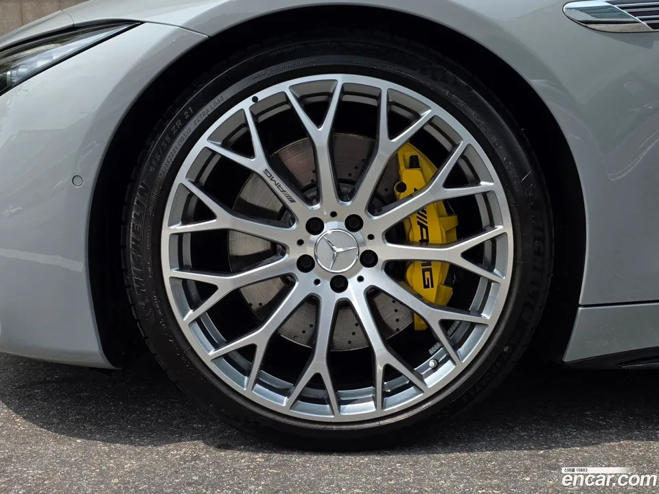 Mercedes-Benz SL-Class AMG SL63 4MATIC+ 2023 — thumbnail 5