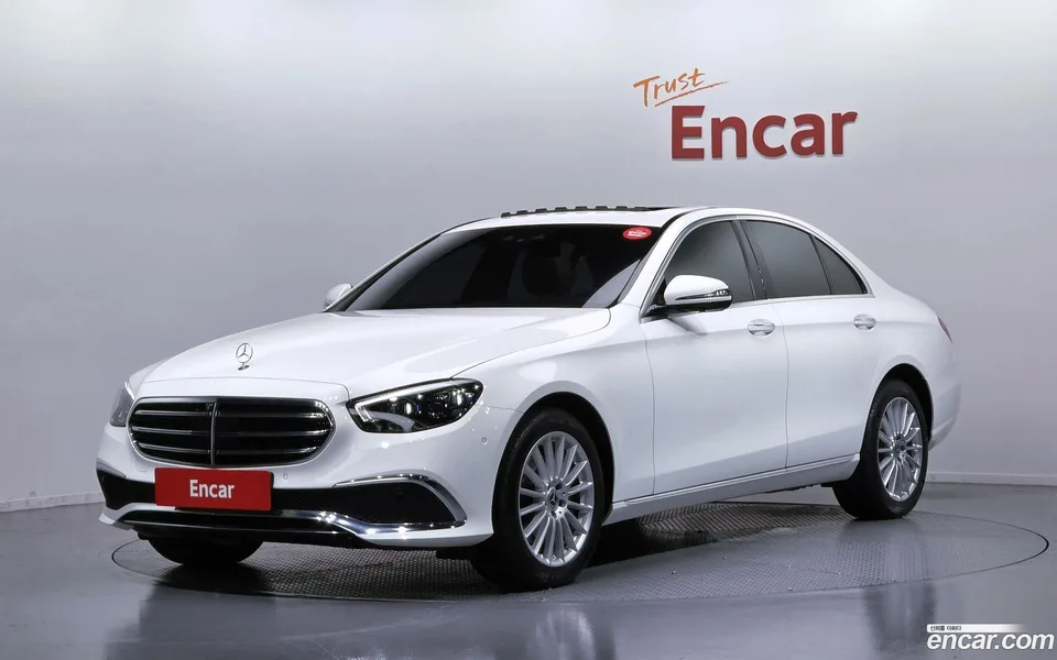 Mercedes-Benz E-Class E250 2023 — photo 1, buy with delivery to Moscow