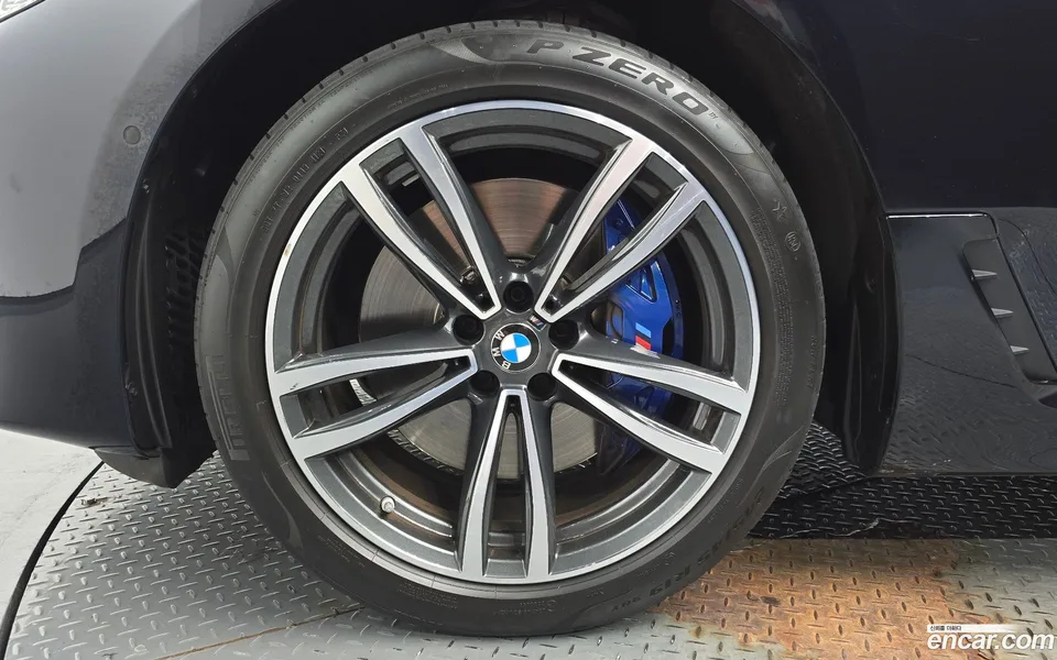 BMW 6 Series GT 620d xDrive M 2022 — миниатюра 2