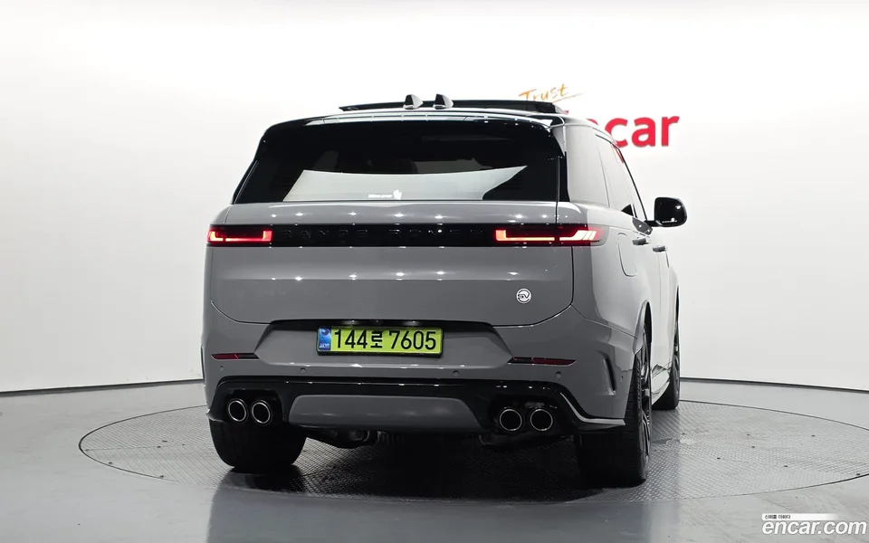 Land Rover Range Rover Sport P635 SV 2025 — миниатюра 4