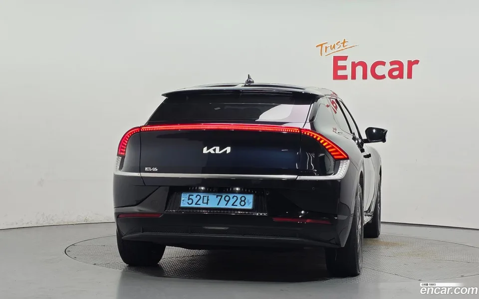 Kia EV6 2023 — thumbnail 4