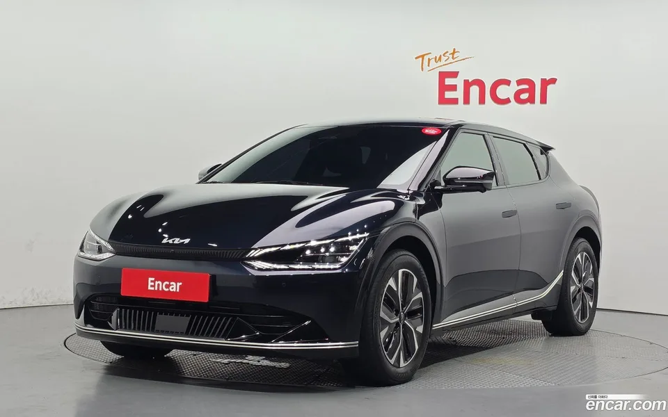 Kia EV6 2023 — photo 1, buy with delivery to Moscow