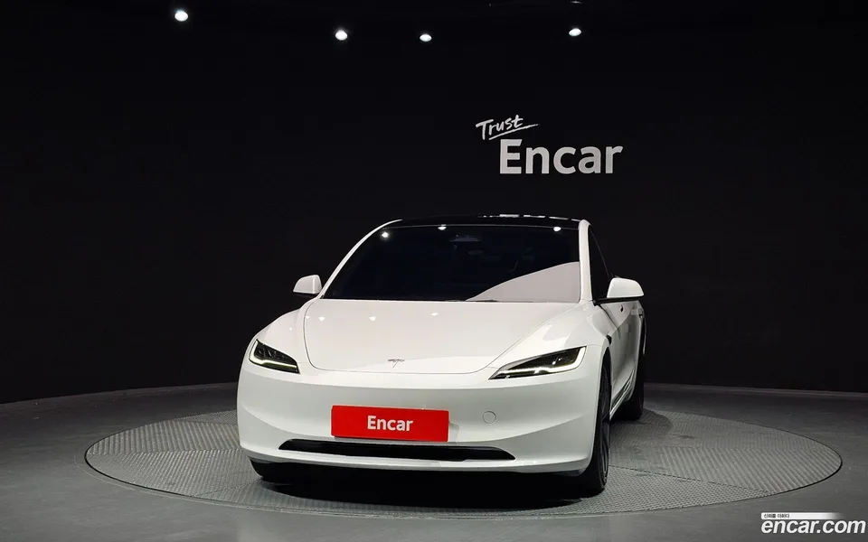 Tesla Model 3 AWD 2024 — thumbnail 3