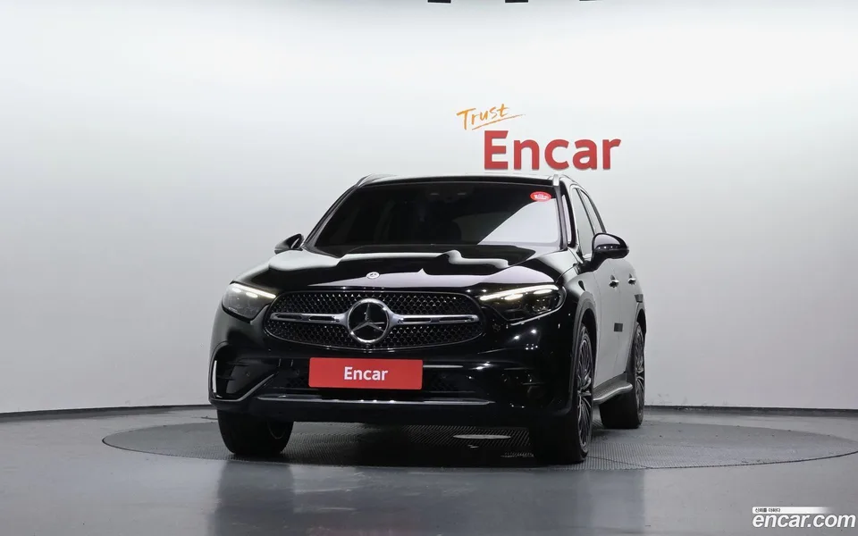 Mercedes-Benz GLC-Class GLC300 4MATIC AMG Line 2023 — thumbnail 3