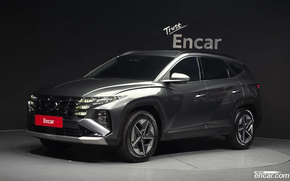 Hyundai Tucson Hybrid NX4 HEV 1.6 2WD 2024 — фото 1, купить с доставкой в Москву