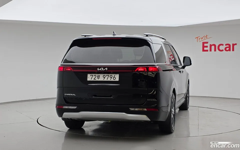 Kia Carnival 11 2023 — thumbnail 4