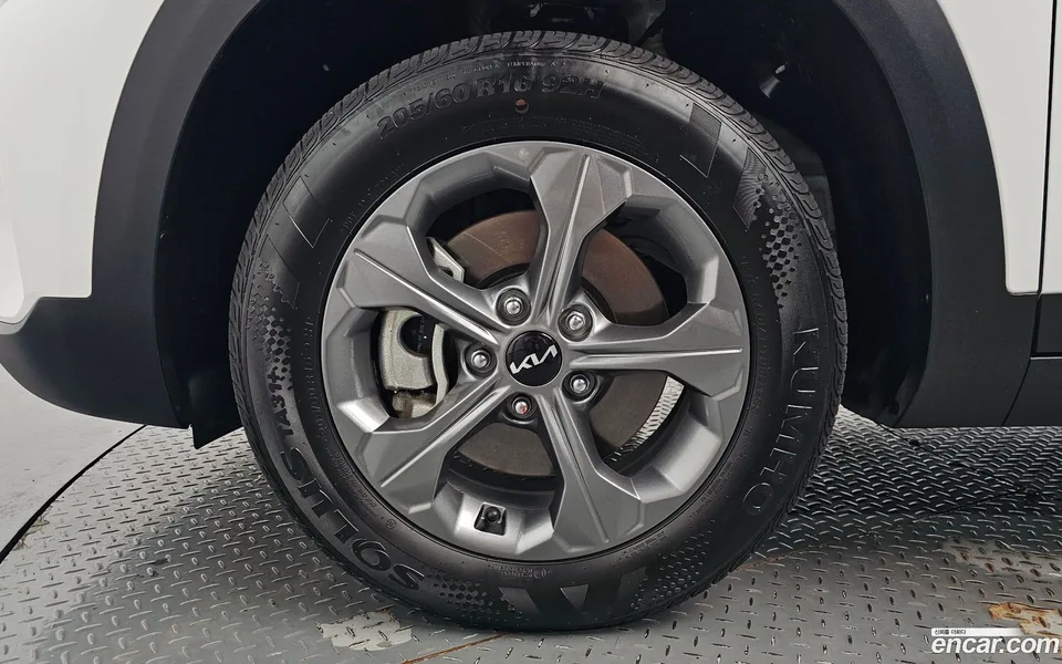 Kia Seltos 1.6 2WD 2025 — thumbnail 2