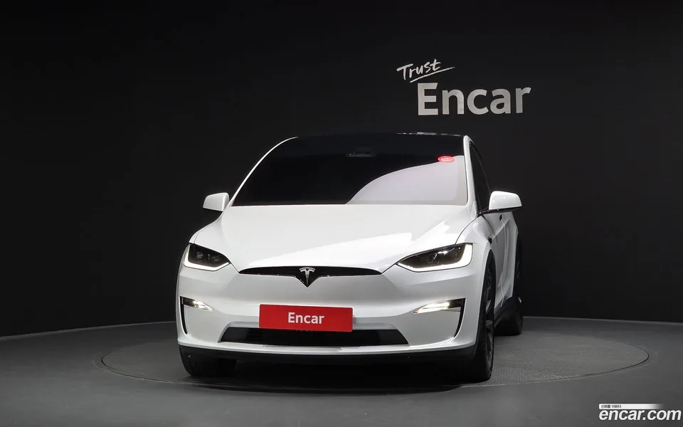 Tesla Model X AWD 2023 — thumbnail 3