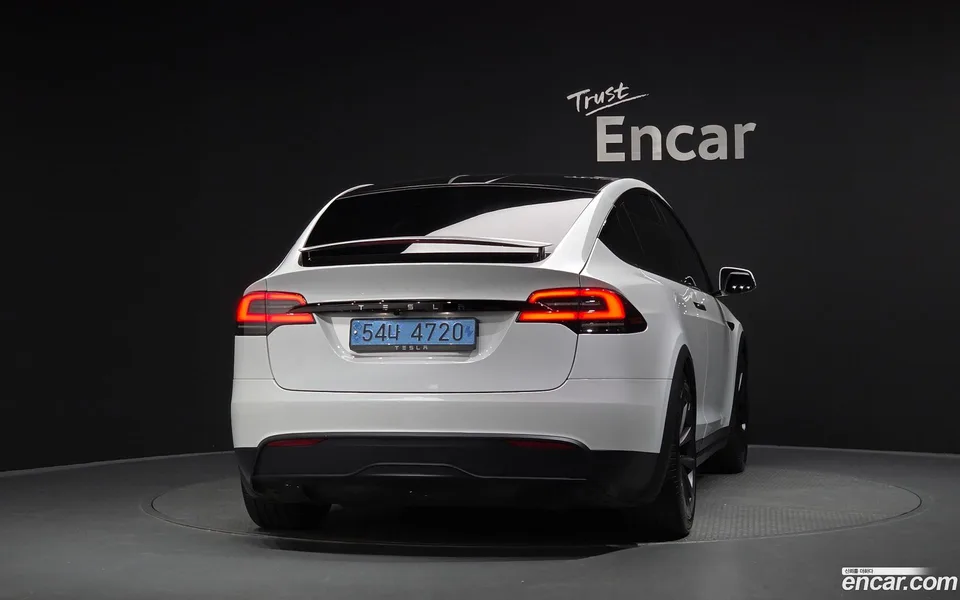 Tesla Model X AWD 2023 — thumbnail 4