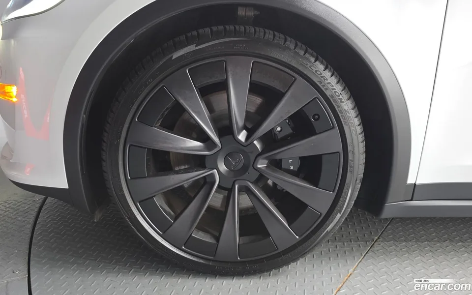 Tesla Model X AWD 2023 — thumbnail 5